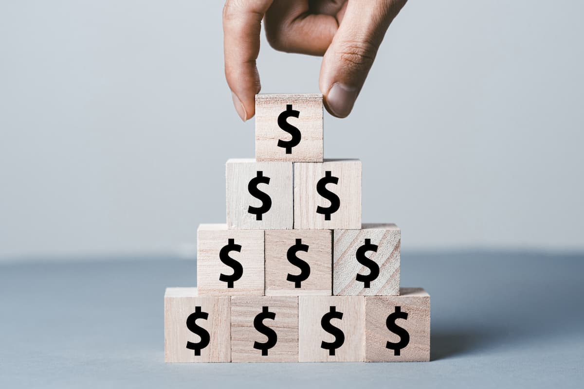 ドル建て積立保険のメリットと注意点 - 積立保険資料請求